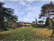 Maison 8 pièces 296 m²