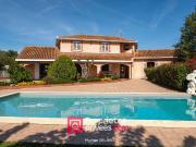 Maison 8 pièces 296 m²