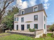 Maison 8 pièces 297 m²