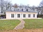 Maison 8 pièces 300 m²