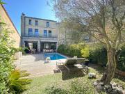 Maison 8 pièces 300 m²