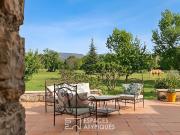 Maison 8 pièces 300 m²