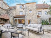 Maison 8 pièces 313 m²