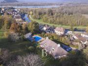 Maison 8 pièces 304 m²