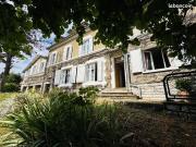 Maison 8 pièces 310 m²