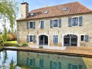 Maison 8 pièces 310 m²