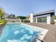 Maison 8 pièces 317 m²