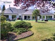 Maison 8 pièces 317 m²