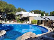 Maison 8 pièces 320 m²