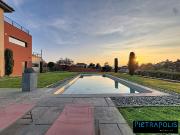 Maison 8 pièces 322 m²