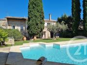 Maison 8 pièces 323 m²