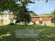 Maison 8 pièces 323 m²