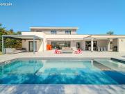 Maison 8 pièces 325 m²