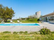 Maison 8 pièces 327 m²