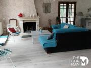 Maison 8 pièces 327 m²