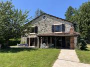 Maison 8 pièces 327 m²