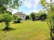 Maison 8 pièces 330 m²