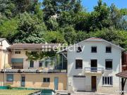 Maison 8 pièces 333 m²