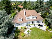 Maison 8 pièces 340 m²