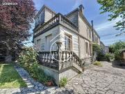 Maison 8 pièces 345 m²