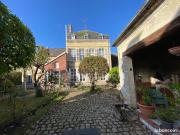 Maison 8 pièces 352 m²