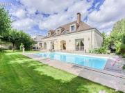 Maison 8 pièces 352 m²