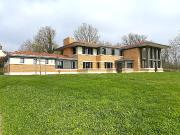 Maison 8 pièces 354 m²