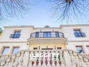 Maison 10 pièces 357 m²