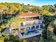 Maison 8 pièces 362 m²