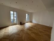 Maison 8 pièces 363 m²