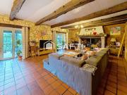 Maison 8 pièces 369 m²