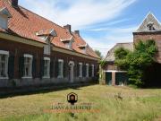 Maison 8 pièces 370 m²