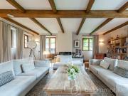 Maison 8 pièces 373 m²