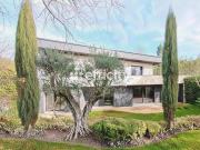 Maison 8 pièces 375 m²