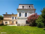 Maison 8 pièces 376 m²