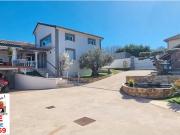 Maison 8 pièces 385 m²