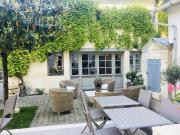 Maison 8 pièces 386 m²