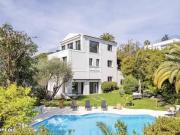 Maison 8 pièces 400 m²