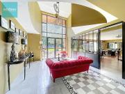 Maison 8 pièces 402 m²