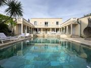 Maison 8 pièces 404 m²