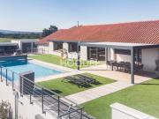 Maison 8 pièces 405 m²