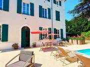 Maison 7 pièces 408 m²