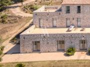 Maison 8 pièces 426 m²