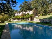 Maison 8 pièces 550 m²