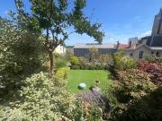 Maison 8 pièces, 5 chambres jardin garages, 1 mn T2 8 mn...