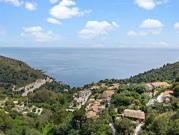 Maison avec piscine et jardin