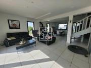 Maison 9 pièces 178 m² Maison 9 pièces 178 m²