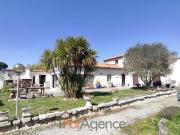 MAISON 9 PIECES 193 M2 HABITABLES TERRAIN 2168M2