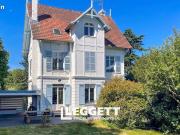 Maison 9 pièces 204 m²