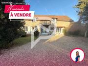 Maison 9 pièces 205 m²